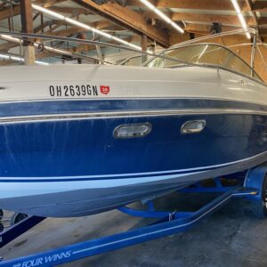 2003 Four Winns 245 Sundowner