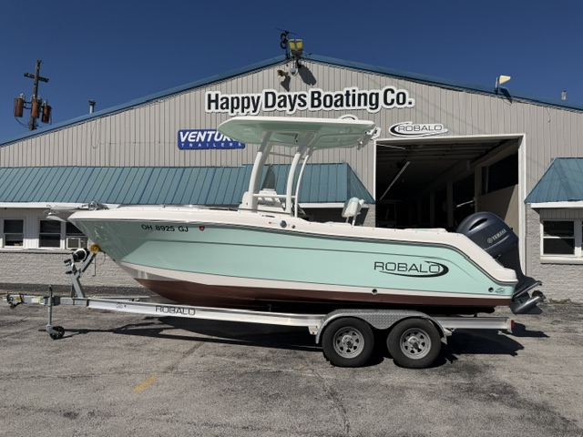 2022 Robalo R222 CC